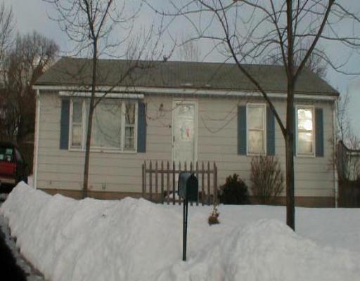 168 Keddy St, Springfield, MA 01109 photo 1