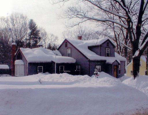 887 Lenox, Athol, MA 01331 photo 1