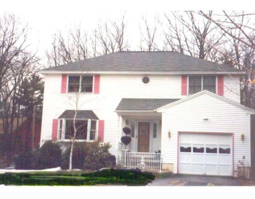 15 Varney Cir, Reading, MA 01867 photo 1