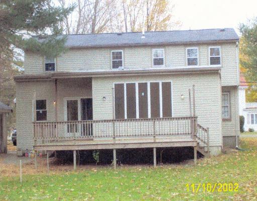 406 York St, Canton, MA 02021 photo 4