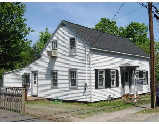 17 Middle St, Georgetown, MA 01833 photo 1