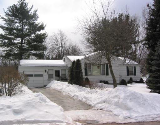 67 Overlea Dr, Springfield, MA 01119 photo 1