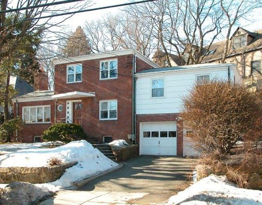 90 Buckminster Rd, Brookline, MA 02445 photo 1