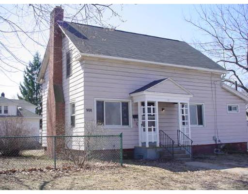 908 Berkshire Ave, Springfield, MA 01129 photo 1