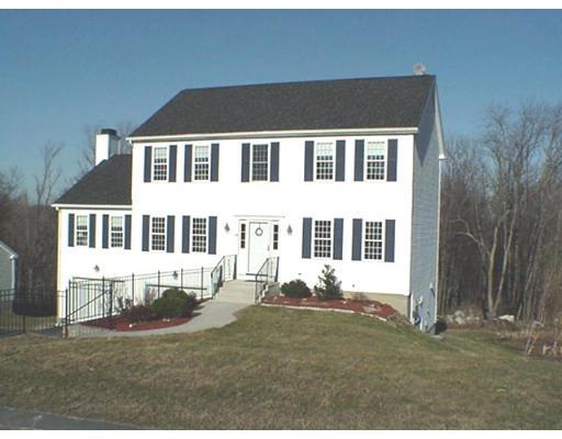 28 Peachtree Dr, Sutton, MA 01590 photo 1