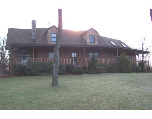 4 Longview Ave, Webster, MA 01570 photo 1