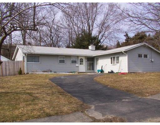 18 Exeter Rd, Beverly, MA 01915 photo 1