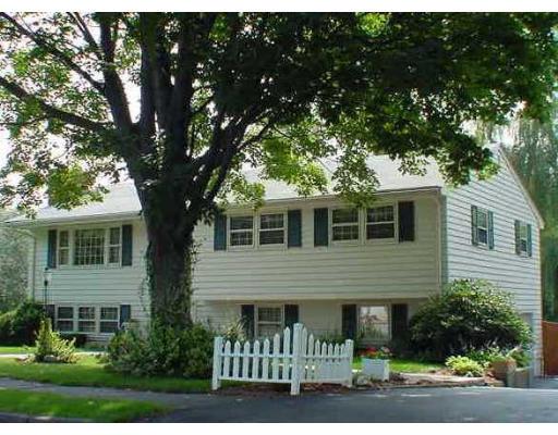 10 Appleton Rd, Wakefield, MA 01880 photo 1