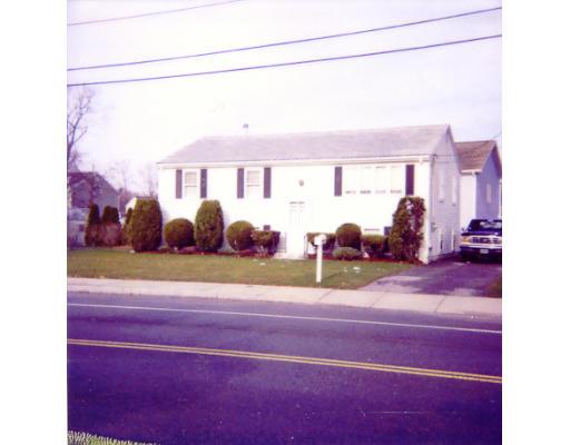 1098 Elsbree St, Fall River, MA 02720 photo 1