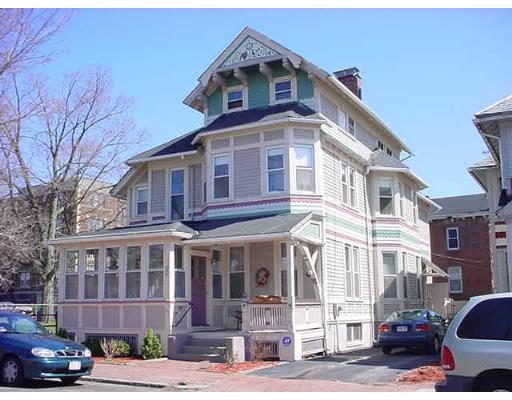84 Temple St, Springfield, MA 01105 photo 1