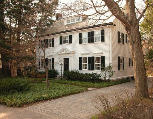 326 Clark Rd, Brookline, MA 02445 photo 1