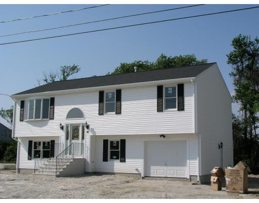 76 Family Dr, Fall River, MA 02724 photo 1