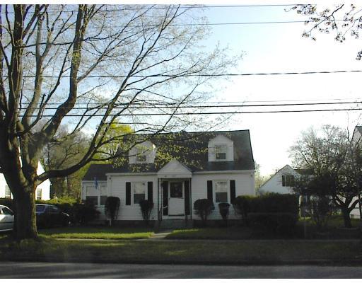 222 Windemere St, Springfield, MA 01104 photo 1