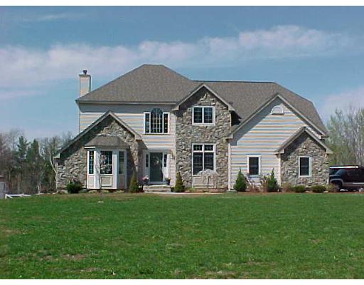 44 Kilrea Rd, Derry, NH 03038 photo 1
