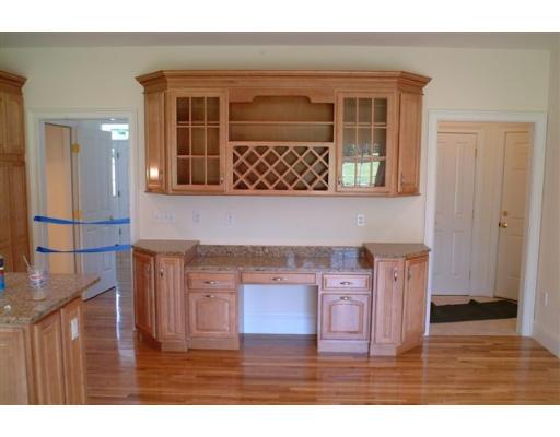 7 Jenna Cir, Needham, MA 02492 photo 6