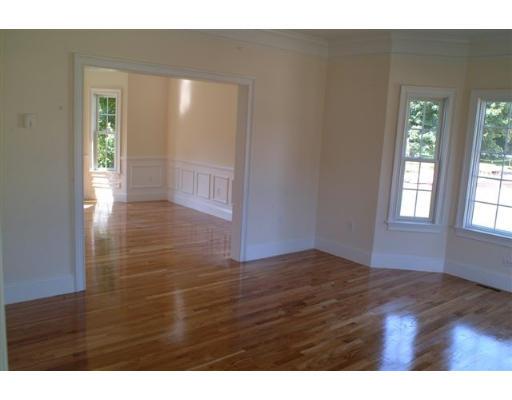 7 Jenna Cir, Needham, MA 02492 photo 4
