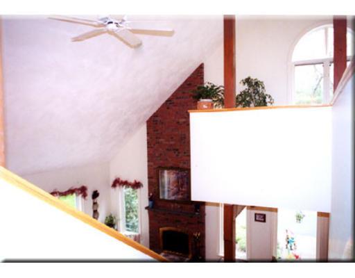 132 Common Ln, Beverly, MA 01915 photo 6