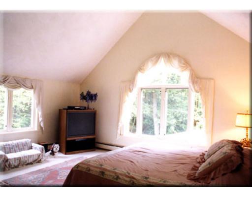 132 Common Ln, Beverly, MA 01915 photo 9