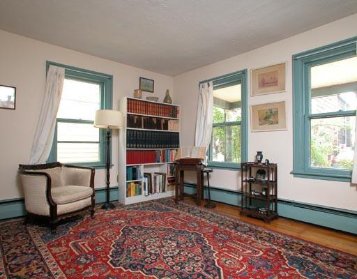 11 White Pl, Brookline, MA 02445 photo 3