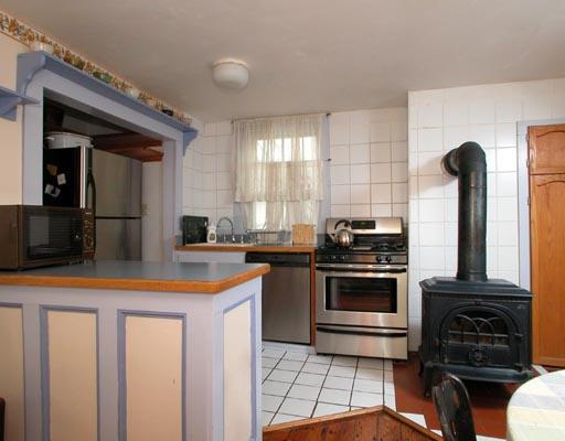 11 White Pl, Brookline, MA 02445 photo 2