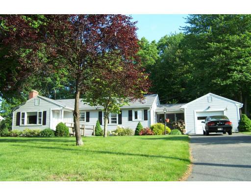 15 Covel St, Springfield, MA 01128 photo 1