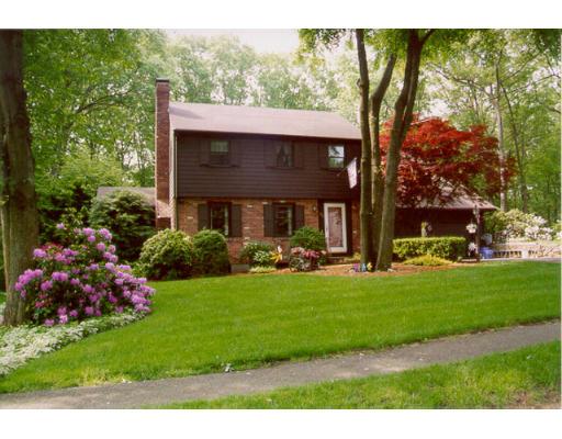 97 Gleason Rd, Reading, MA 01867 photo 1