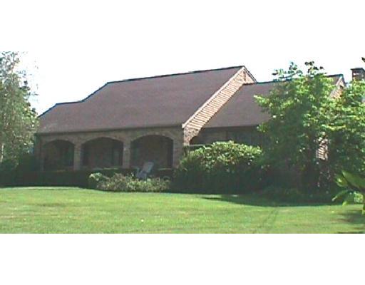 52 Pleasant, Mendon, MA 01756 photo 1
