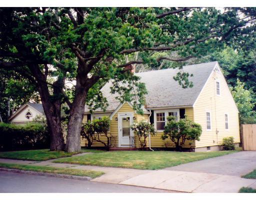 1081 Ray St, Fall River, MA 02720 photo 1