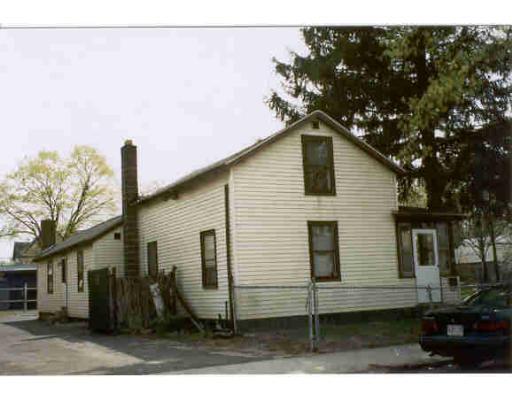 79 Ashley St, Springfield, MA 01105 photo 1