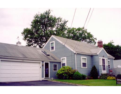 200 Riverside Dr, Dedham, MA 02026 photo 1