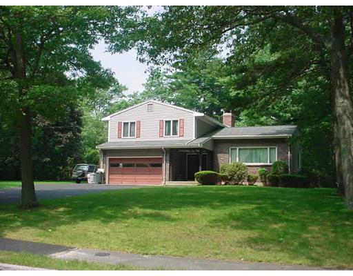 3 Lorusso Rd, Walpole, MA 02081 photo 1
