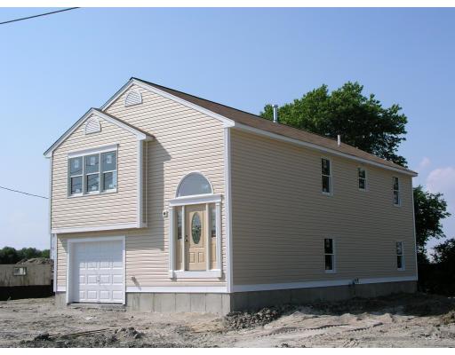 36 Family Dr, Fall River, MA 02724 photo 1