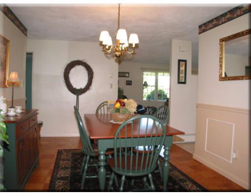 3 Cherry Rd, Beverly, MA 01915 photo 4