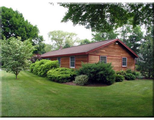3 Cherry Rd, Beverly, MA 01915 photo 1