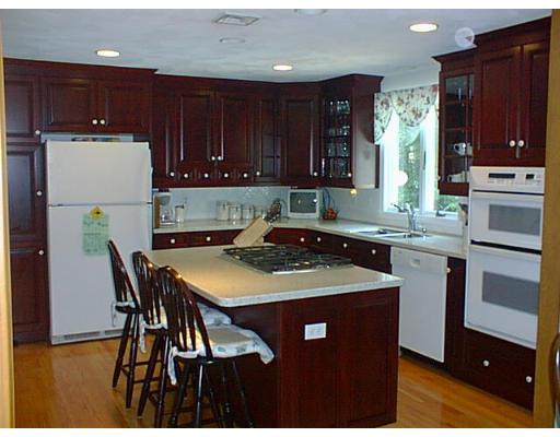 164 Great Rd, Maynard, MA 01754 photo 2