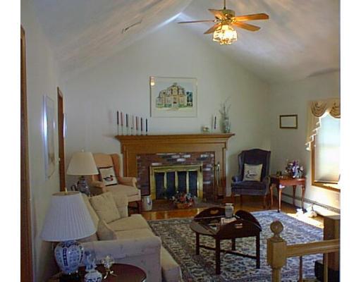 164 Great Rd, Maynard, MA 01754 photo 3