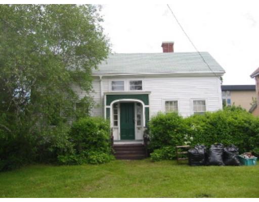 21 Stocker St, Saugus, MA 01906 photo 1