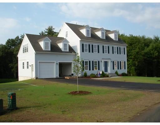 12 Paddock Ln, Millis, MA 02054 photo 1