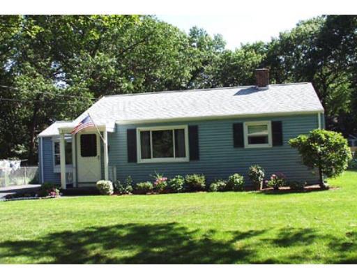 101 Loretta St, Springfield, MA 01118 photo 1