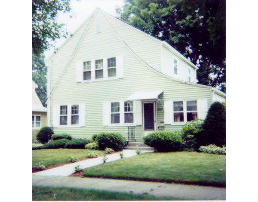 51 Thornton St, Springfield, MA 01104 photo 1