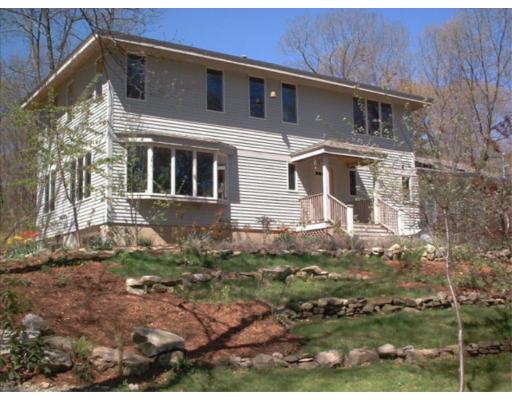 162 Uxbridge Rd, Sutton, MA 01590 photo 1