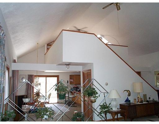 9 Johnson Ct, Douglas, MA 01516 photo 4