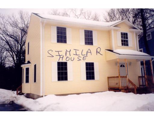 51 Upton St, Springfield, MA 01104 photo 1
