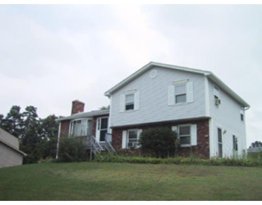 55 Nutmeg Cr, Chicopee, MA 01020 photo 1