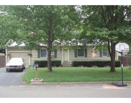 94 Aspen Rd, Springfield, MA 01128 photo 1