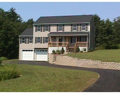 79 Park St, Mendon, MA 01756 photo 1