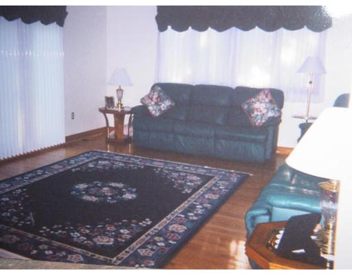 355 Plain St, Braintree, MA 02184 photo 2