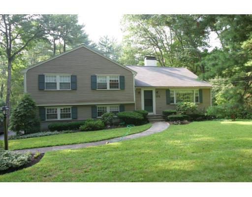 172 Edgewater Dr, Needham, MA 02492 photo 1