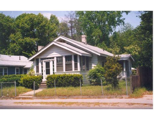 1368 Bay St, Springfield, MA 01109 photo 1
