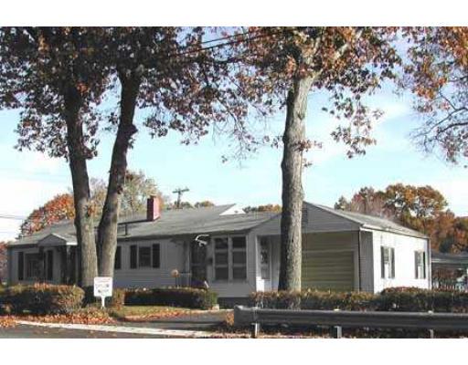 565 Prospect St, Chicopee, MA 01020 photo 1